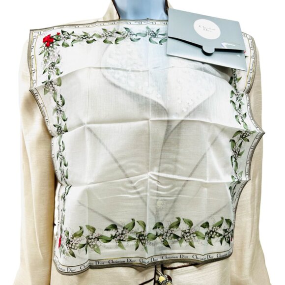 New W/Box CHRISTIAN DIOR Mni Scarf/Handker Cotton 18.5" White Green Red Flora(10 - Picture 5 of 9